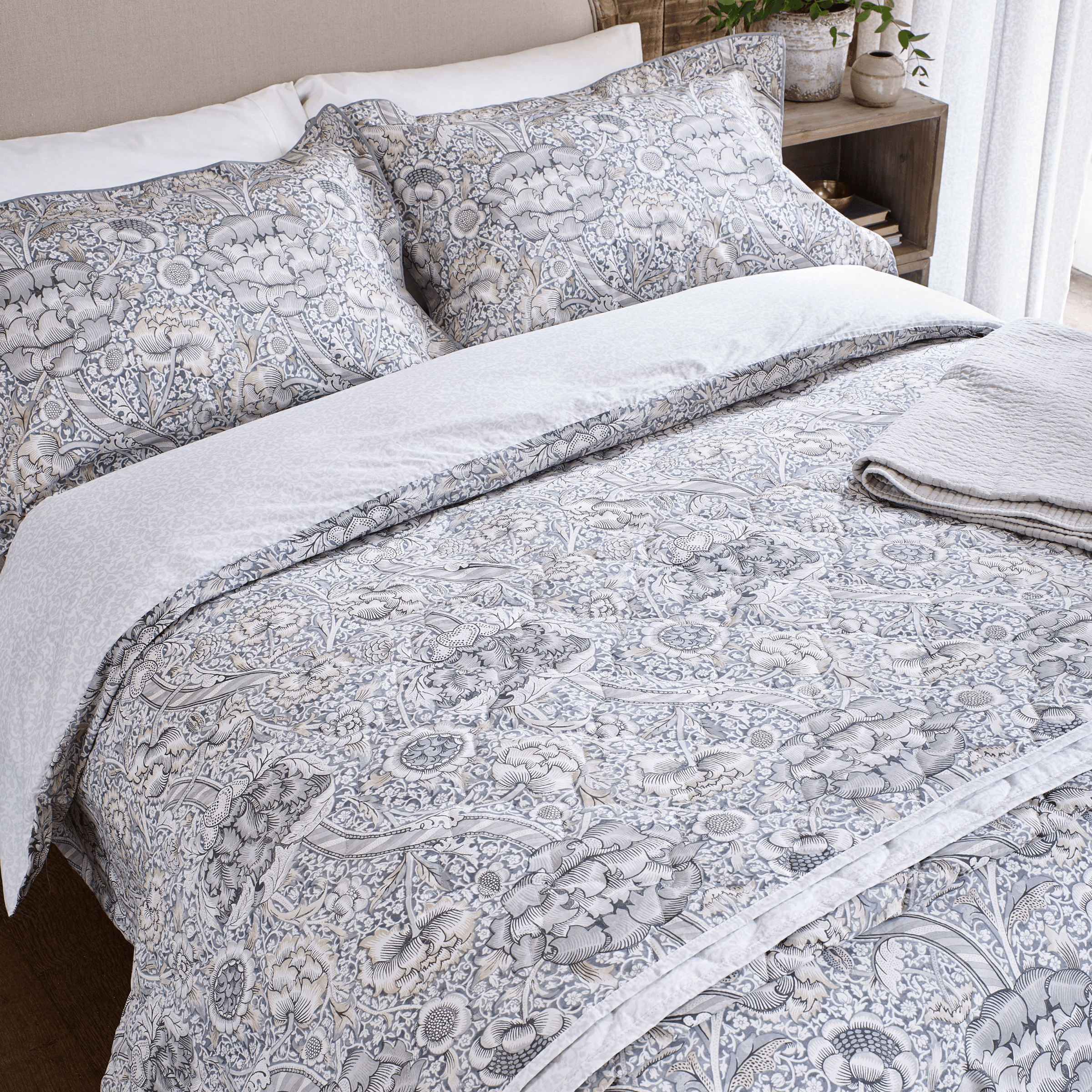 Wandle Duvet Cover In Grey Bedding By William Morris