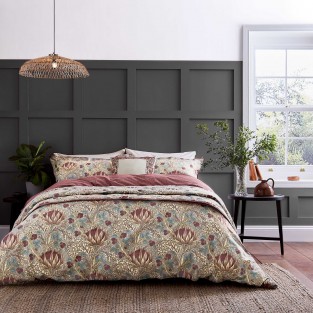 William Morris Artichoke in Grey & Wine Bedding