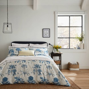 Sanderson Etchings & Roses in China Blue Bedding